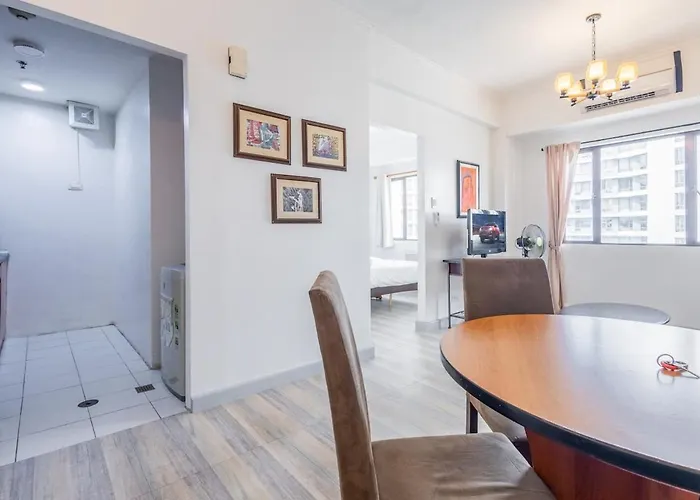 Apartamento Cozy Forbeswood Heights Pad Near St Lukes Manila