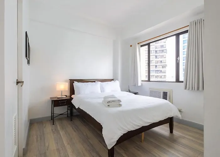 Cozy Forbeswood Heights Pad Near St Lukes Apartamento
